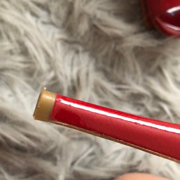 Aldo Red Hi Heels 👠 - Picture 2 of 4